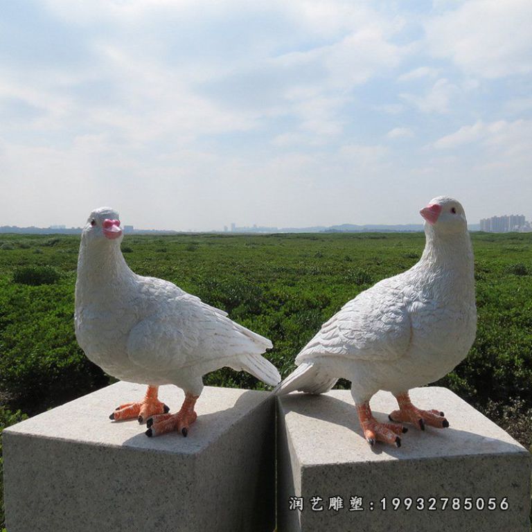 街边玻璃钢鸽子动物雕塑